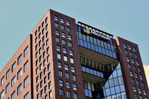 La France Accélère sa Souveraineté Numérique : Vers un Sevrage de Microsoft pour les Données de Santé
